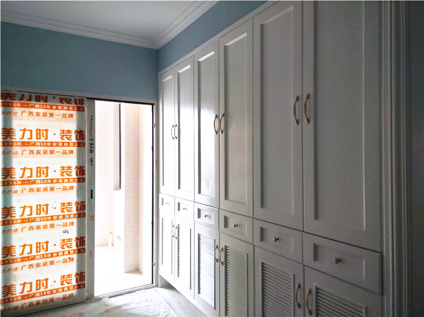 美力时装饰南宁装修工地